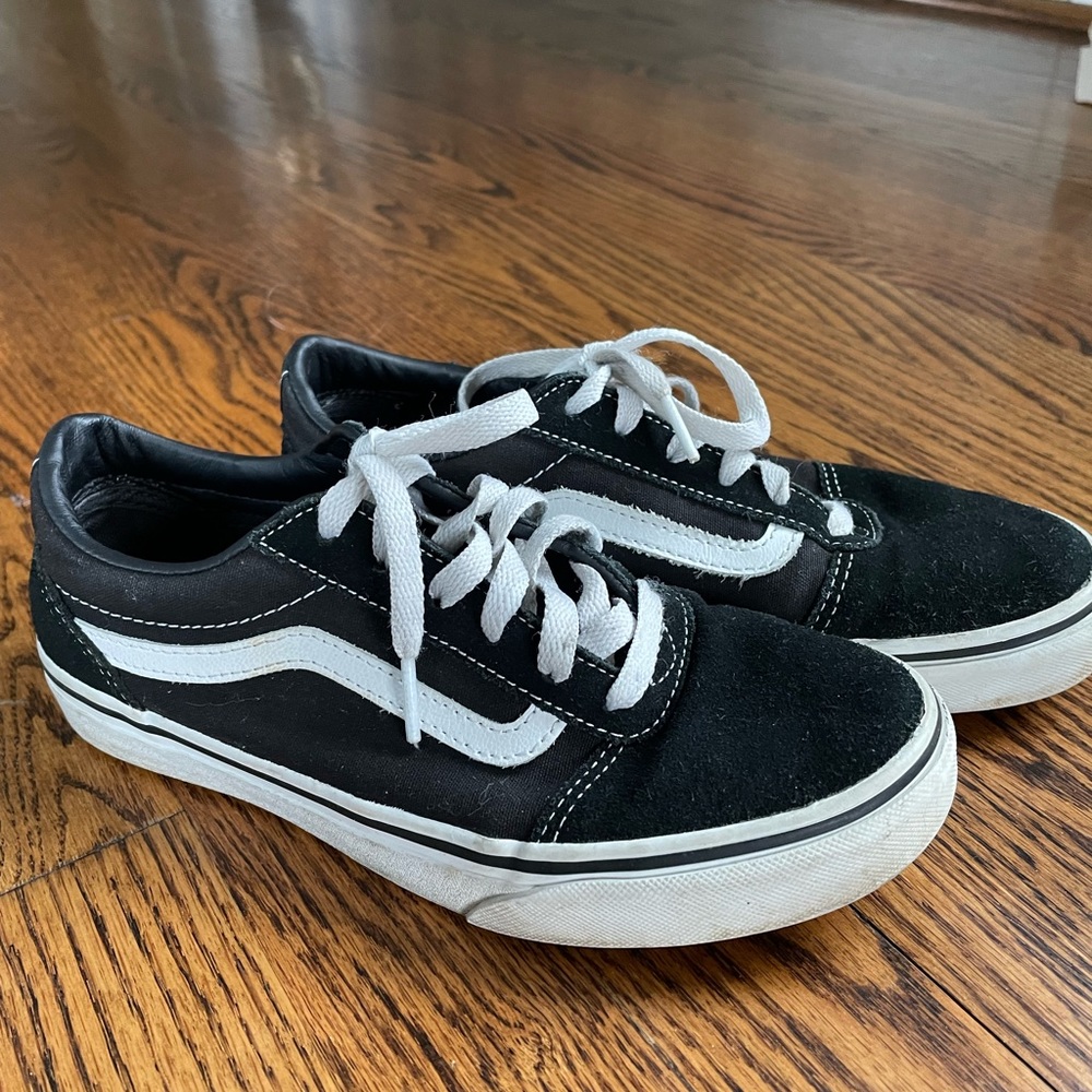 Big girls Vans sneakers